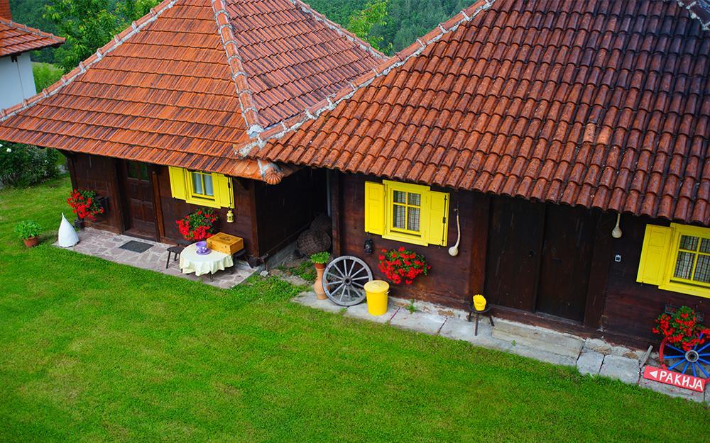 Etno Selo Rajski Konaci Leusici Zewnętrze zdjęcie